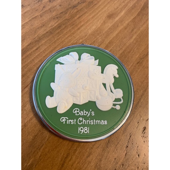 Hallmark Vintage Christmas Cameo Ornaments Lot of 5 Unicorn Betsy Clark - Picture 8 of 13